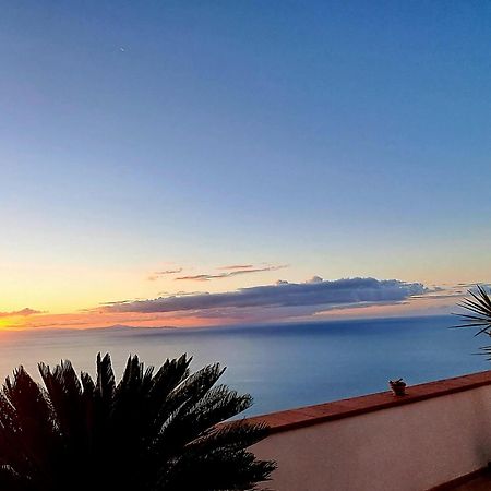 "Casalena" Villa A Furore Amalfi Coast Con Grande Terrazzo E Vista Sul Mare 外观 照片