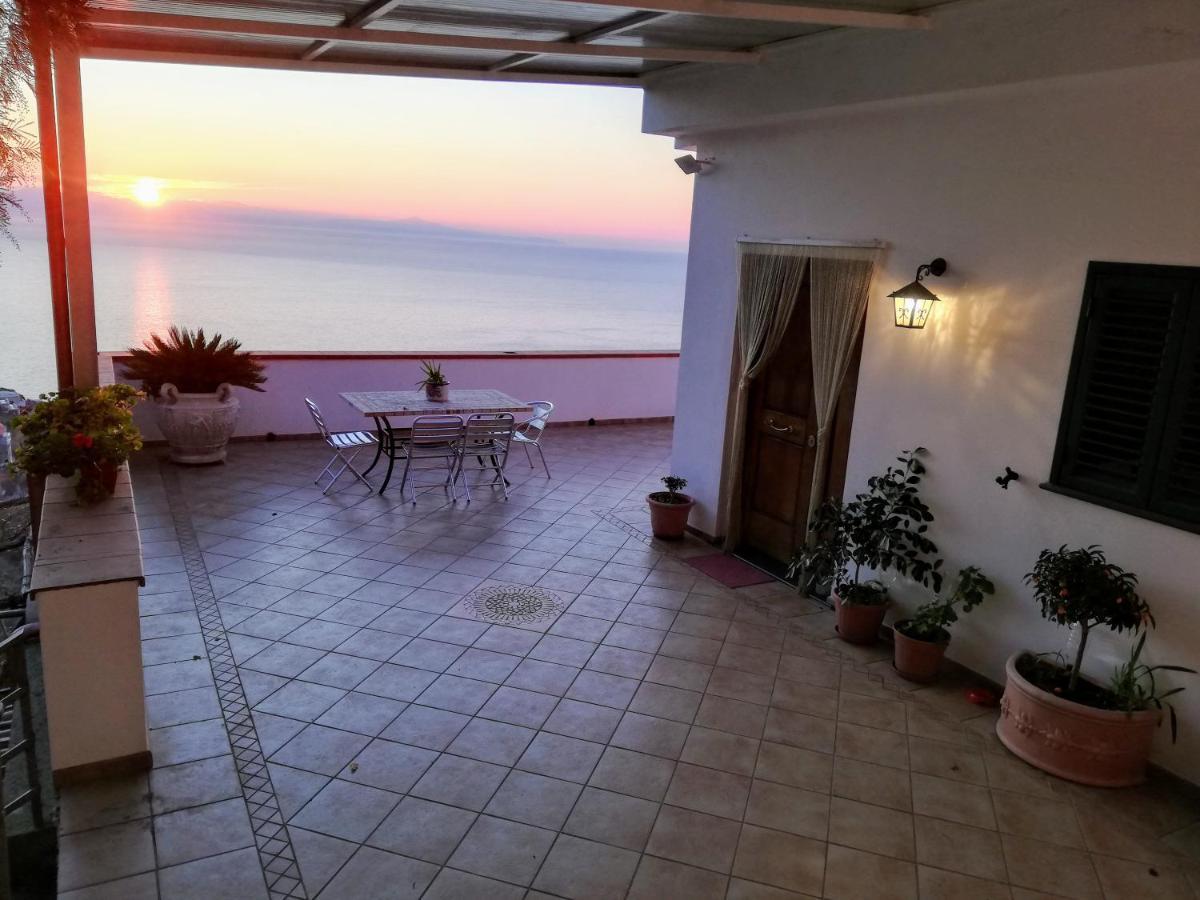 "Casalena" Villa A Furore Amalfi Coast Con Grande Terrazzo E Vista Sul Mare 外观 照片
