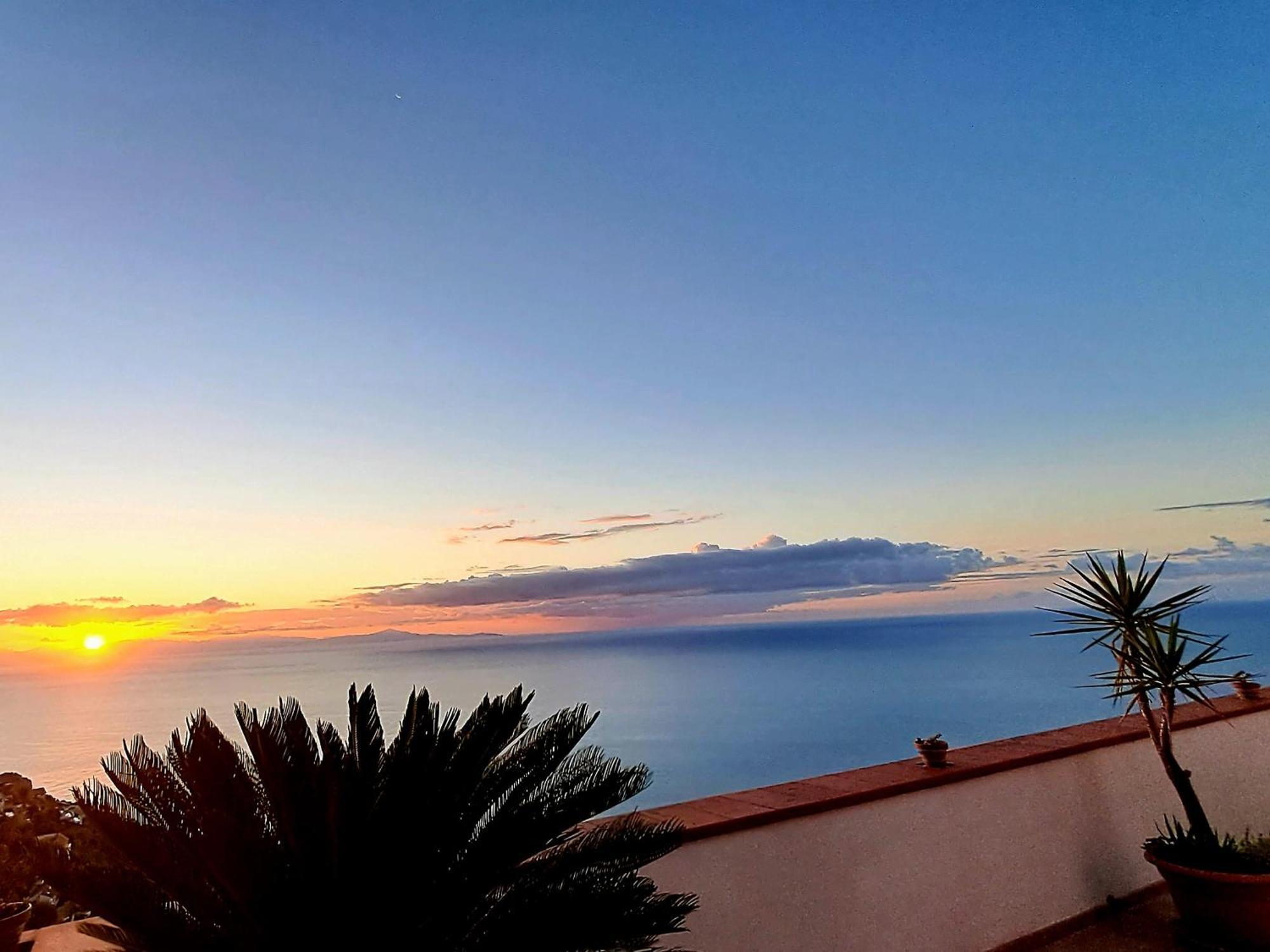 "Casalena" Villa A Furore Amalfi Coast Con Grande Terrazzo E Vista Sul Mare 外观 照片